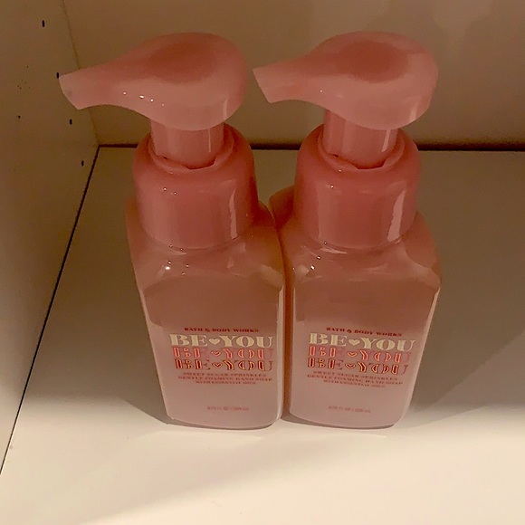 Bath & Body Works Hand Soap - Picture 2 of 3